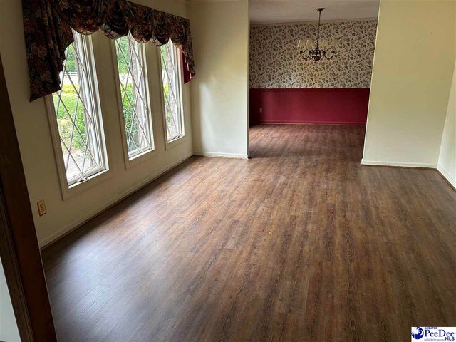 706 Lakeshore Drive, Bennettsville, SC 29512
