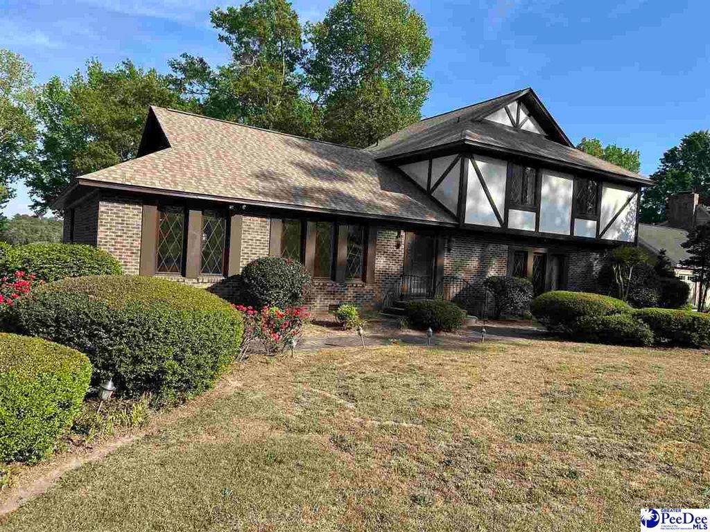 706 Lakeshore Drive, Bennettsville, SC 29512