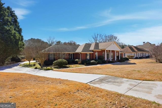 1165 Azalea Circle SE, Conyers, GA 30013