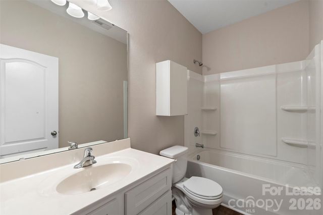 6113 Purbeck Way, Charlotte, NC 28215