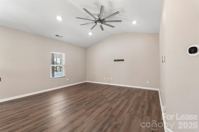 6113 Purbeck Way, Charlotte, NC 28215