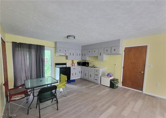 185 Belavista Drive, Marietta, OH 45750
