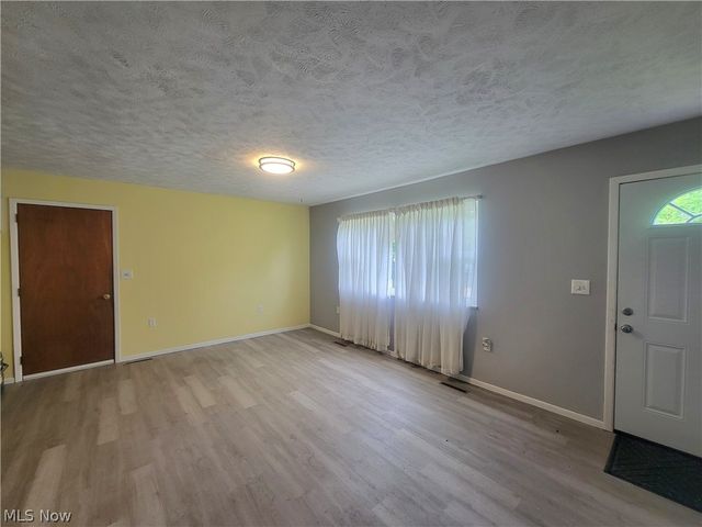 185 Belavista Drive, Marietta, OH 45750