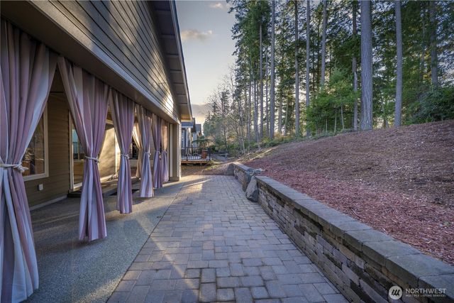 5311 Waldron Drive NE, Olympia, WA 98516