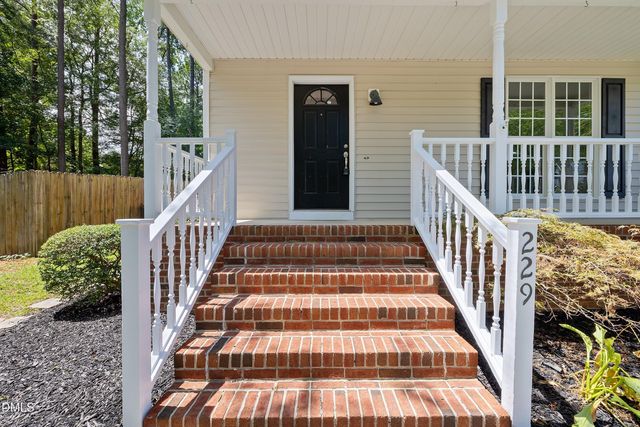 229 Whistling Swan Drive, Wake Forest, NC 27587