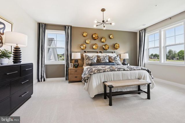 8264 COLLING MANOR CT, Alexandria, VA 22308