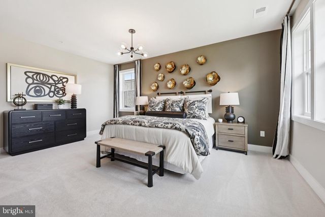 8264 COLLING MANOR CT, Alexandria, VA 22308