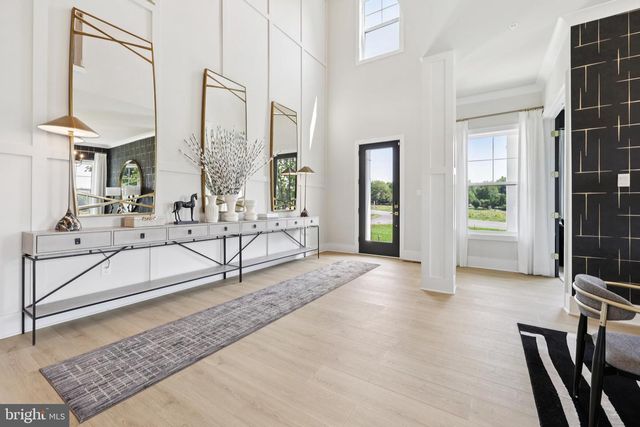 8264 COLLING MANOR CT, Alexandria, VA 22308