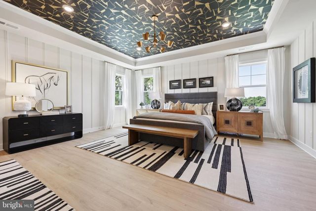 8264 COLLING MANOR CT, Alexandria, VA 22308