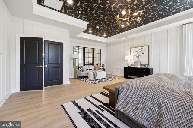 8264 COLLING MANOR CT, Alexandria, VA 22308