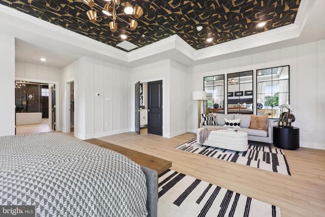 8264 COLLING MANOR CT, Alexandria, VA 22308