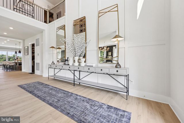 8264 COLLING MANOR CT, Alexandria, VA 22308