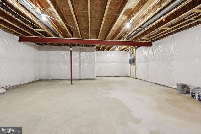 8264 COLLING MANOR CT, Alexandria, VA 22308