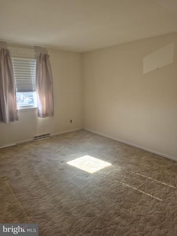 3535 CHESTNUT ST, Reading, PA 19605