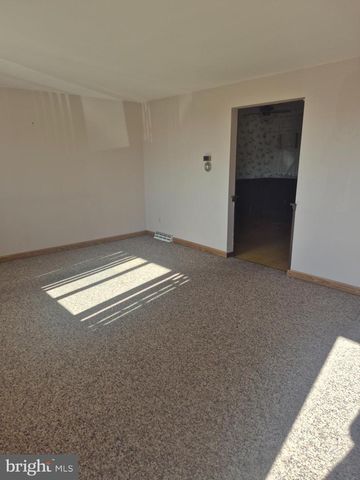 3535 CHESTNUT ST, Reading, PA 19605