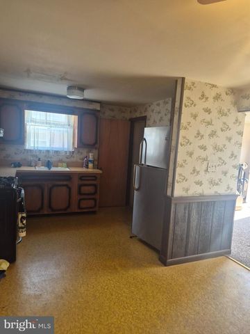 3535 CHESTNUT ST, Reading, PA 19605