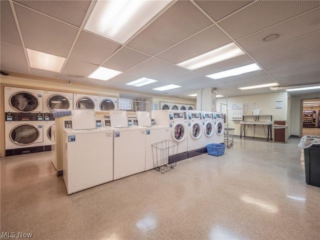 11850 Edgewater Drive 722, Lakewood, OH 44107