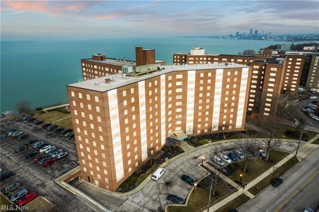11850 Edgewater Drive 722, Lakewood, OH 44107