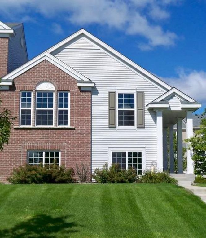 15127 French Drive N, Hugo, MN 55038