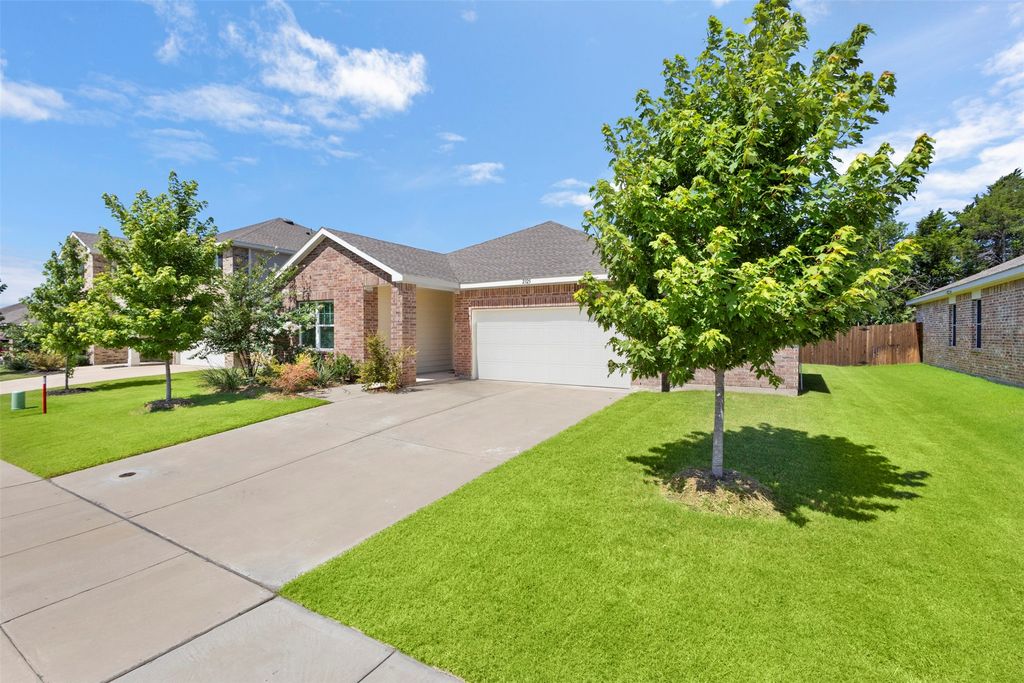 2325 Frio River Road, Glenn Heights, TX 75154 — photo 2