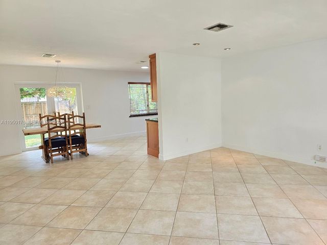 10330 SW 53rd St 10330, Miami, FL 33165