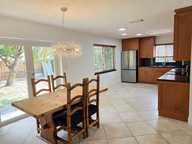 10330 SW 53rd St 10330, Miami, FL 33165