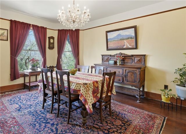 17 Hilton Street, Eureka Springs, AR 72632