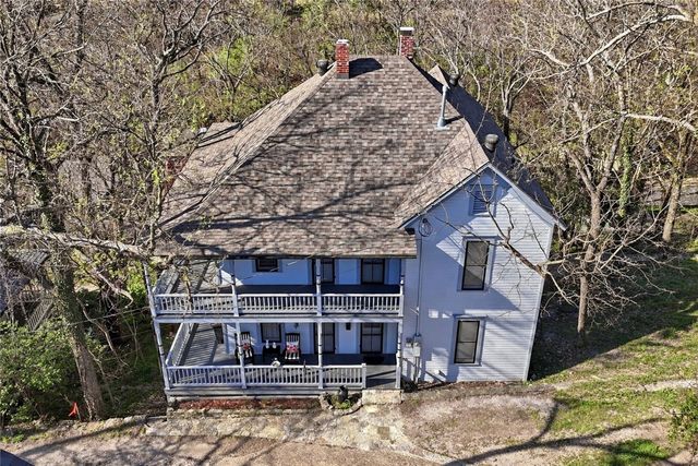17 Hilton Street, Eureka Springs, AR 72632
