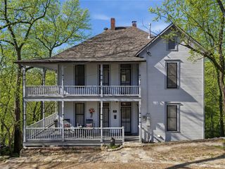 17 Hilton Street, Eureka Springs, AR 72632