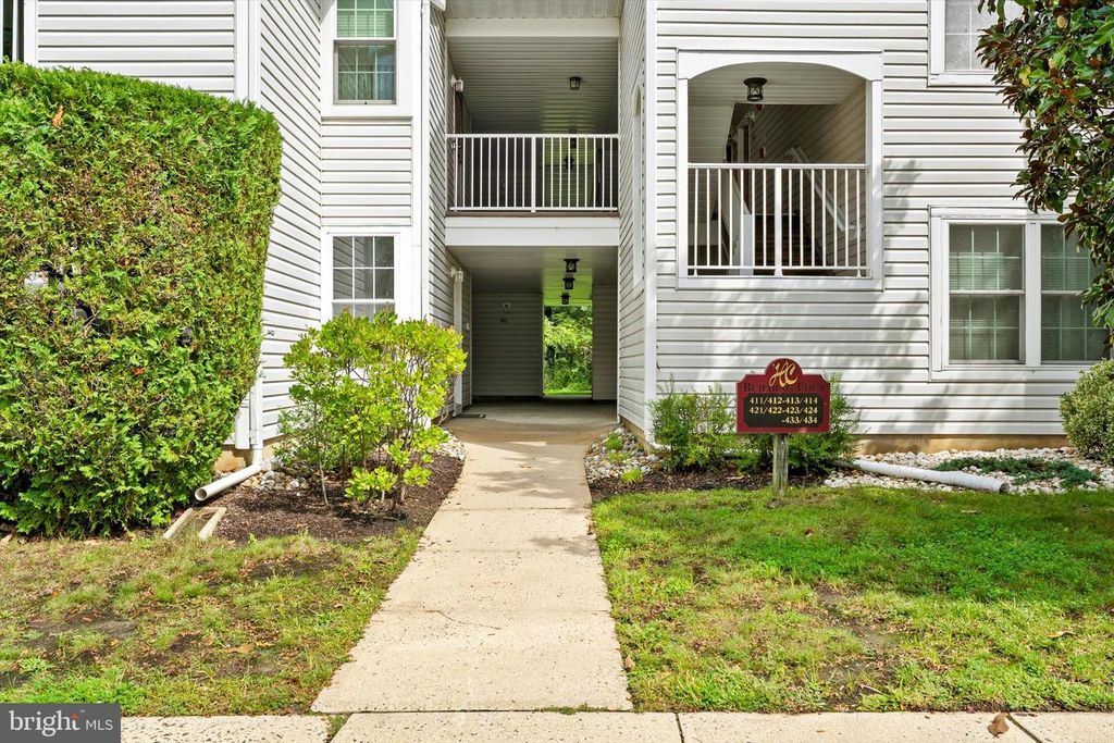 411 WALDEN CIR, ROBBINSVILLE, NJ 08691 — photo 3