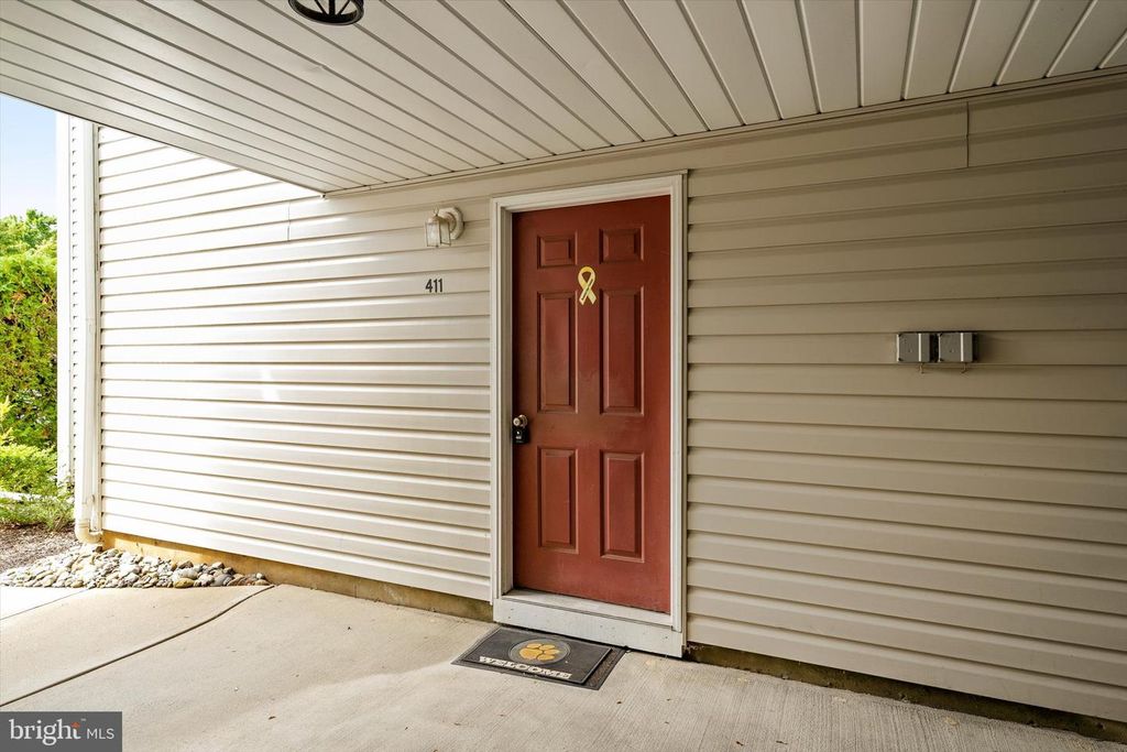 411 WALDEN CIR, ROBBINSVILLE, NJ 08691 — photo 4