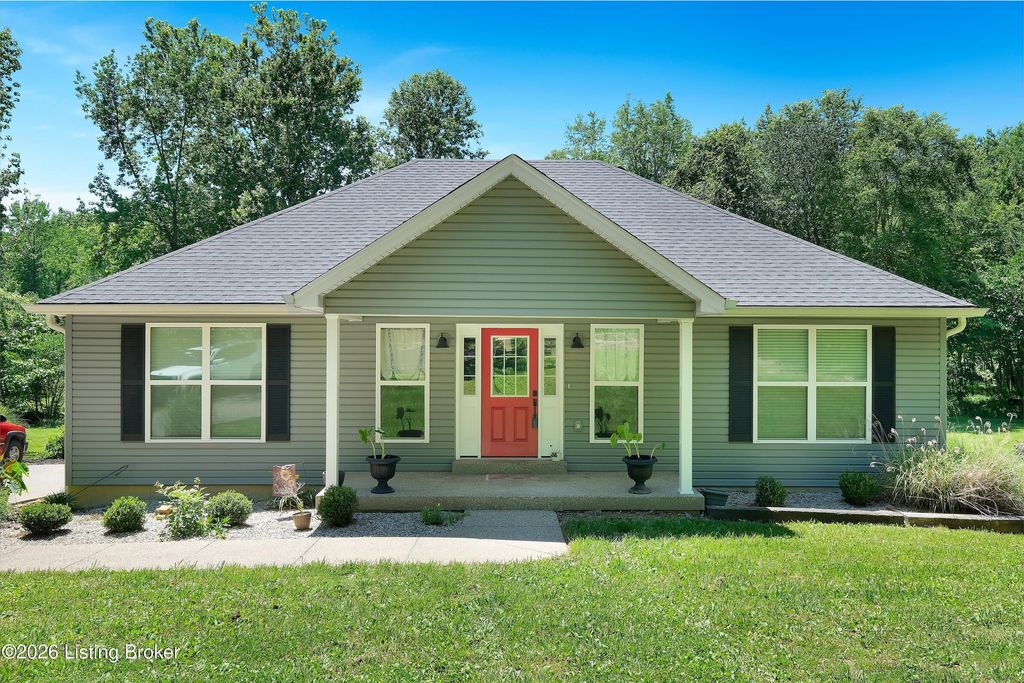 7840 Whipperwill Rd, Louisville, KY 40214