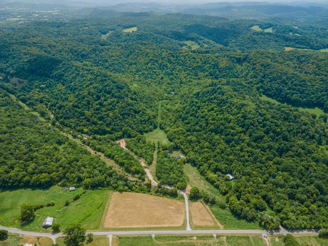 2970 Spring Place Rd, Belfast, TN 37019