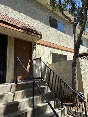 13080 Dronfield 23, Sylmar, CA 91342