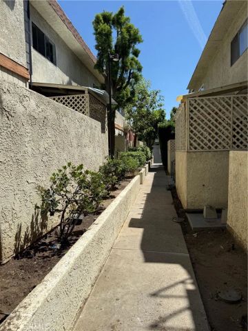 13080 Dronfield 23, Sylmar, CA 91342