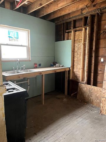 2509 Richton Street, Detroit, MI 48206