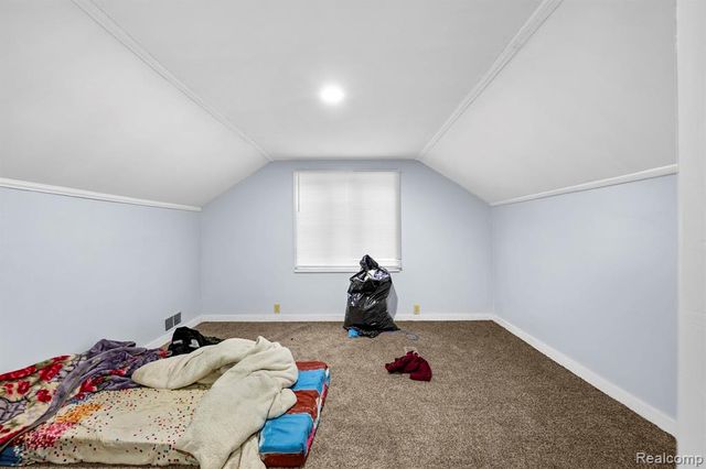 6485 Rosemont Avenue, Detroit, MI 48228