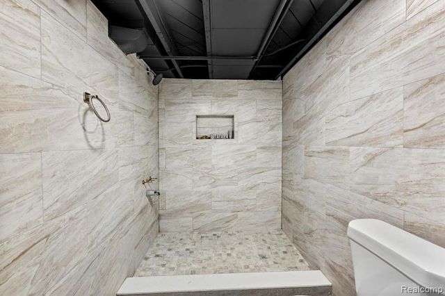 6485 Rosemont Avenue, Detroit, MI 48228