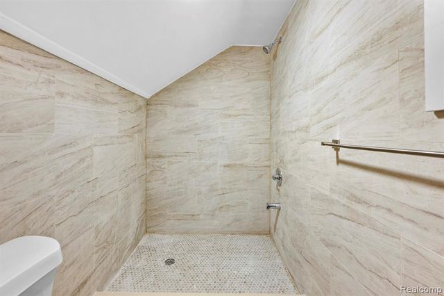 6485 Rosemont Avenue, Detroit, MI 48228