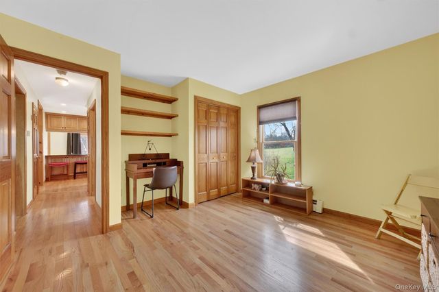 280 Gillespie Street, Pine Bush, NY 12566