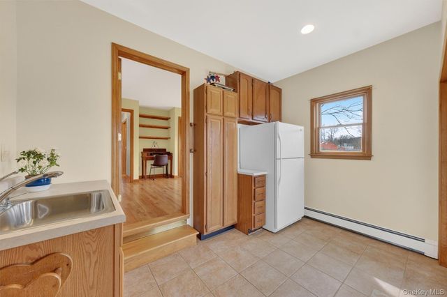 280 Gillespie Street, Pine Bush, NY 12566