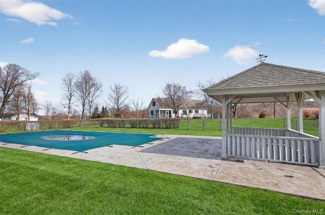 280 Gillespie Street, Pine Bush, NY 12566
