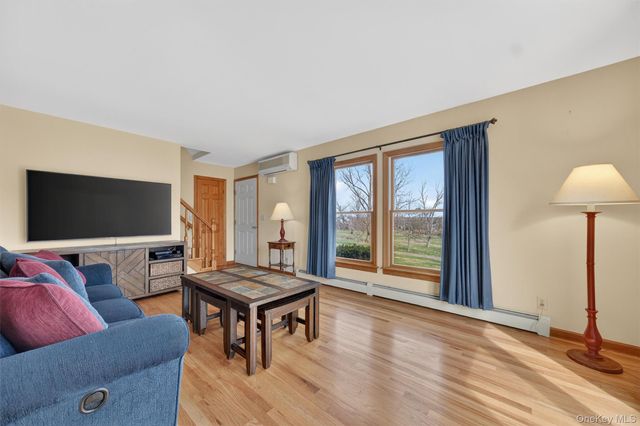 280 Gillespie Street, Pine Bush, NY 12566