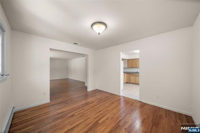 2 Henry Street, Englewood Cliffs, NJ 07632