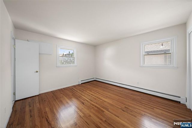 2 Henry Street, Englewood Cliffs, NJ 07632