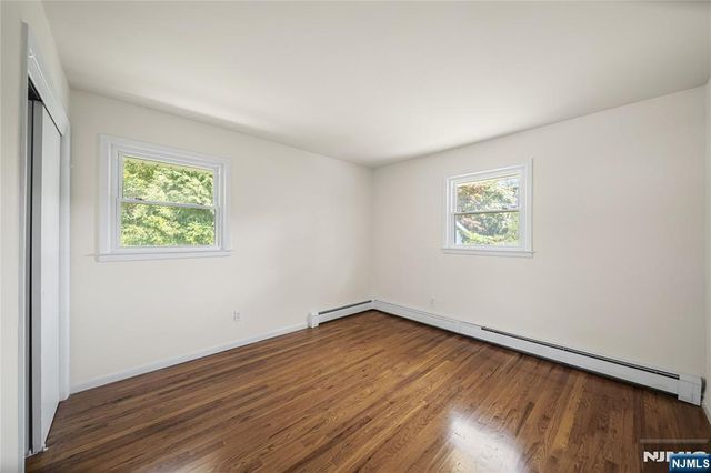 2 Henry Street, Englewood Cliffs, NJ 07632