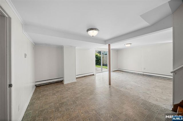 2 Henry Street, Englewood Cliffs, NJ 07632