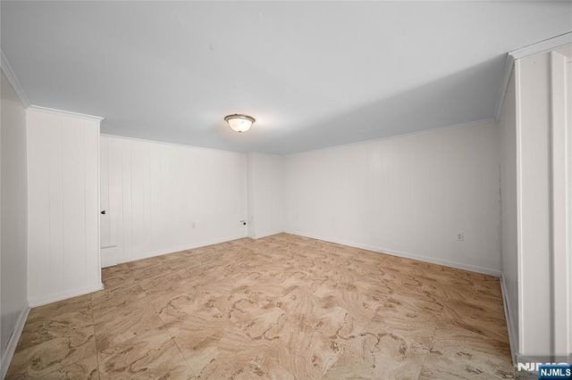 2 Henry Street, Englewood Cliffs, NJ 07632