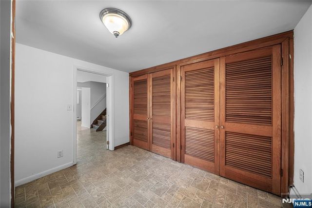 2 Henry Street, Englewood Cliffs, NJ 07632