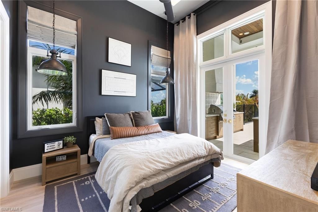 Image 30 of property listing at 898 W Cape Estates CIR, Cape Coral, FL 33993